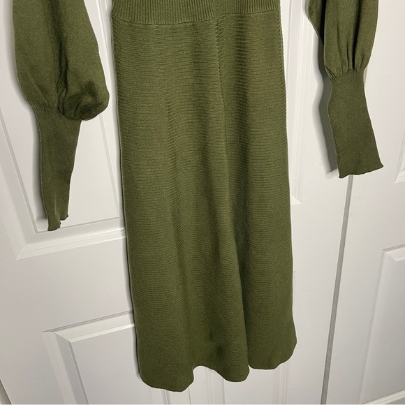Rachel Zoe Olive Dress Size Medium Long Sleeve Fit Flare Vneck Green Designer - Picture 3 of 10